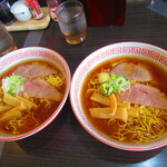 ２人の醤油ラーメン５５０円（税込）【２０２３年３月】
