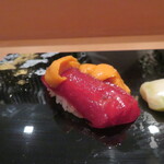 なだ万 - 赤身・雲丹乗せ