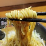 Ramen Jinsei Jetto Roppyaku - スープがよく絡みます
