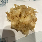 Tempura Shinjuku Tsuna Hachi - 汐浜５８３０円。かき揚げ。どこを食べても海老のぷりぷりを感じられ、とても気に入っています。