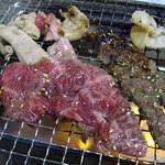 香月園 - カルビ950円