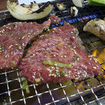 香月園 - 上カルビ1500円