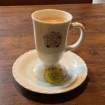 びっくりドンキー - ホットコーヒー2杯目　※グラス交換制って、凄いな