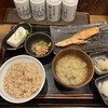 炭火焼干物定食 しんぱち食堂 ウィングキッチン京急鶴見店