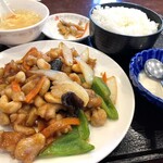中華料理 萬珍館 - 選べるランチ(鶏肉のカシューナッツ炒め)¥880税込