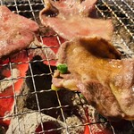 ホルモン焼もんもん - 