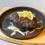 Straw-grilled Hamburg made from 100% Tosa Akaushi beef