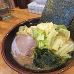 横浜ラーメン 北村家 - キャベツラーメン♪