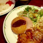 器 - サービスランチ