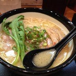 学舎 麺乃家 - 濃厚塩ラーメン（750円）