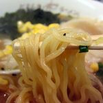 どさん子 - 味噌ラーメン、やわい麺ですがこれでいいと思います