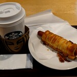Starbucks Coffee - あらびきソーセージパイ：328円+税、ドリップコーヒー：319円+税