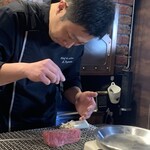 神戸牛炉釜炭焼ステーキ IDEA - “銀座の怪人”藤本昌也シェフ