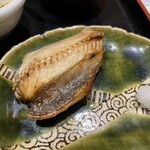 魚料理・もつ鍋  山咲き - ホッケ塩焼き