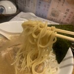 麺屋 辰 - 中太麺リフト\(//∇//)\