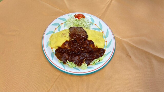 レストラン八白 星が浦店 - 新富士（オムライス）の写真