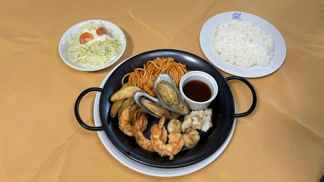 レストラン八白 星が浦店 - 新富士（オムライス）の写真