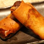 イタリアン チャイナバル村塾 - たっぷり黒毛和牛のパリパリ春巻き
