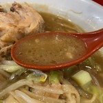 ラーメン ノックアウト - スープ