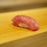 鮨 あらい - 「本鮪背中トロ」