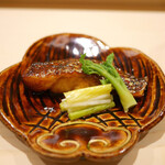 鮨 あらい - 喉黒の照焼き、聖護院かぶら、筍、たらの芽
