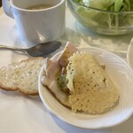 アチェーロ - バゲットとパリパリチーズ