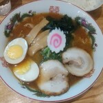 らーめんひんま - 味噌味玉ラーメン