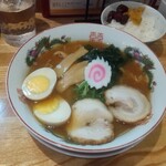 らーめんひんま - 味噌味玉ラーメンとご飯