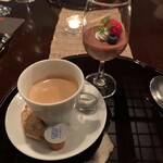 藤右ェ門 栄 - 本日のドルチェとコーヒー