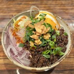 焼肉処 たつ吉 - 大人のピリ辛そぼろご飯