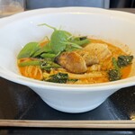 洋麺屋 五右衛門 - スープパスタなので丼のような器に入ってきます