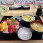 もみじや - 海鮮丼1300円