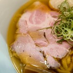 らぁ麺 くろ田 - 塩味玉手もみ