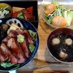 和食酒場 風花 - あがの姫牛と季節野菜のステーキ丼