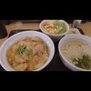Nakau - 親子丼(並)､サラダ+温うどん(小) 720円税込