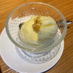さつま福永牧場直営 ギュウドウ! GEMS三軒茶屋店 - ゆずシャーベット