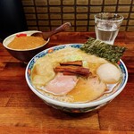 奈つやの中華そば - 【もちもち雲呑味玉中華そば】(¥1250)+【奈つやの茶碗カレー】(¥300)