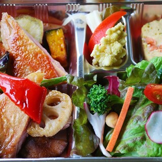 ビストロ ディモンシュ_1