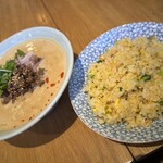 田中華麺飯店 - 料理写真:ごますり上手の担々麺 半炒飯セット