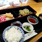 Oshokujidokoro Togashi - 彩り弁当　1100円