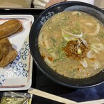 Hanamaru Udon - ごまいなり、はなまる唐揚げ、ごま坦々小