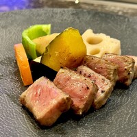 鉄板焼 花 - 黒毛和牛雌牛A5ランクサーロイン