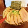 麺屋 照の坊 - 料理写真:豚バラチャーシュー2枚とレアチャーシュー4枚。このインパクトはラーメンというか上品な肉料理の様です♪