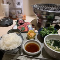 牛刺しと焼肉 仔虎 クリスロード店 - 