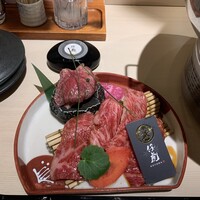牛刺しと焼肉 仔虎 クリスロード店 - 