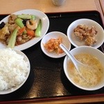 風味定食屋 - 八宝菜定食