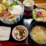 鮨 くろさき - 炙り鮪山かけ丼