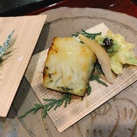京懐石 美濃吉 竹茂楼 ホテルグランヴィア京都店 - 銀鱈西京焼き　蕗の薹の天ぷら　酢茗荷