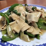 中華料理 哈爾濱 - 優しい味の干豆腐と青唐からし炒め