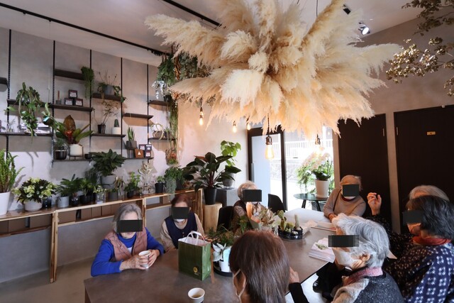 Dona FLOWER & CAFE photo 4